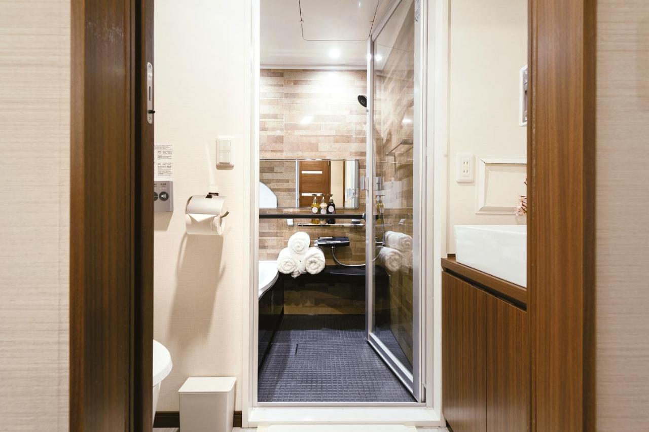Cherry Blooming Tokyo- All Suite Boutique Hotel 东京伊樱里-中央区全套房艺术酒店 Dış mekan fotoğraf