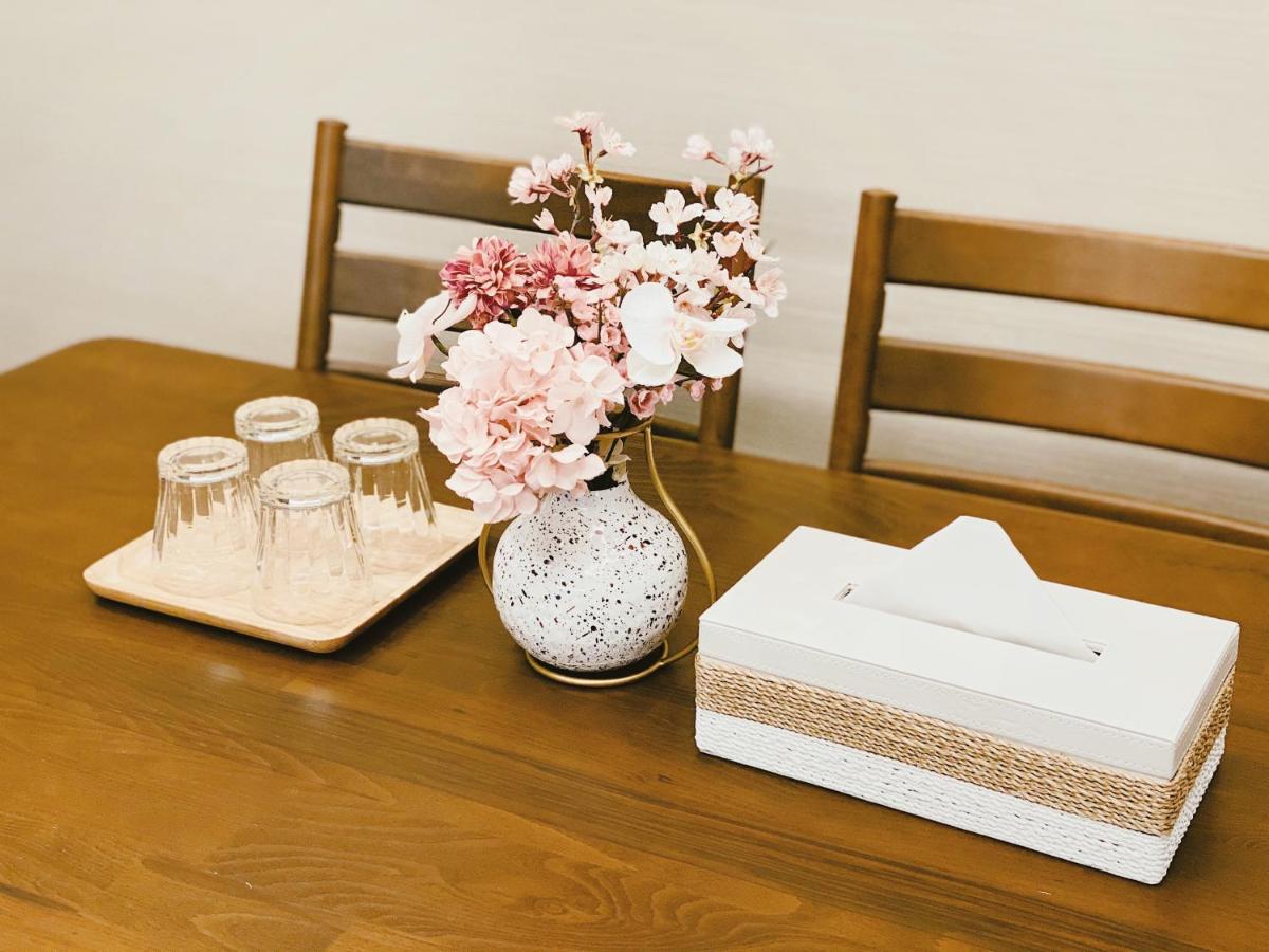 Cherry Blooming Tokyo- All Suite Boutique Hotel 东京伊樱里-中央区全套房艺术酒店 Dış mekan fotoğraf