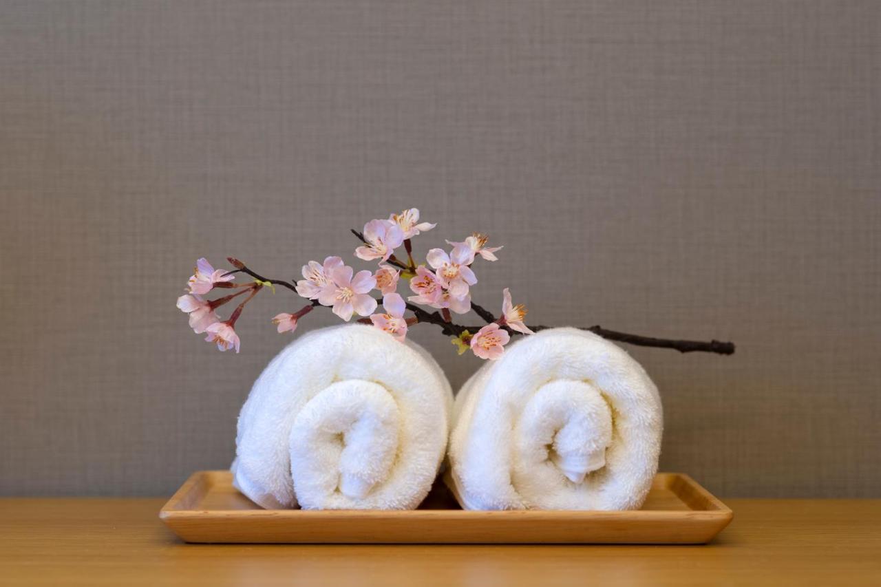 Cherry Blooming Tokyo- All Suite Boutique Hotel 东京伊樱里-中央区全套房艺术酒店 Dış mekan fotoğraf