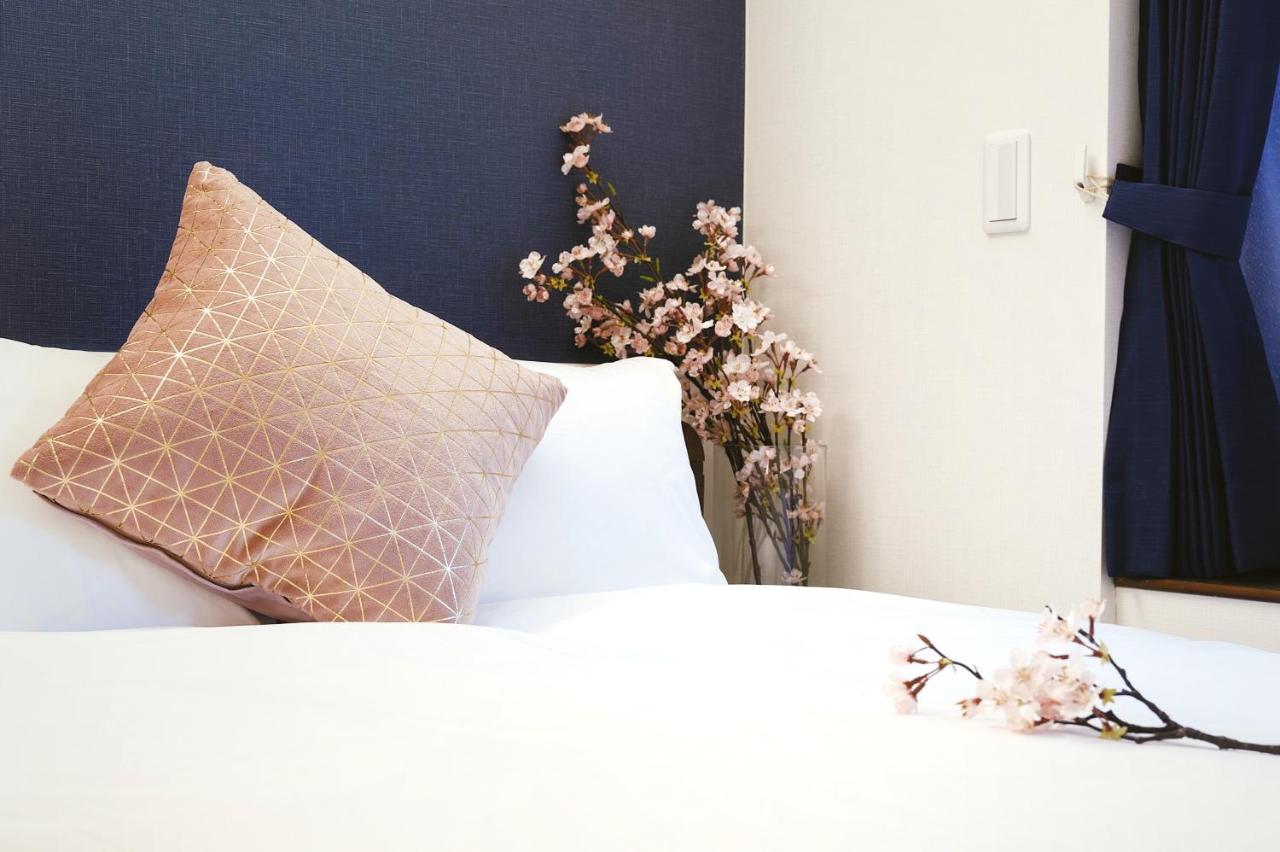 Cherry Blooming Tokyo- All Suite Boutique Hotel 东京伊樱里-中央区全套房艺术酒店 Dış mekan fotoğraf