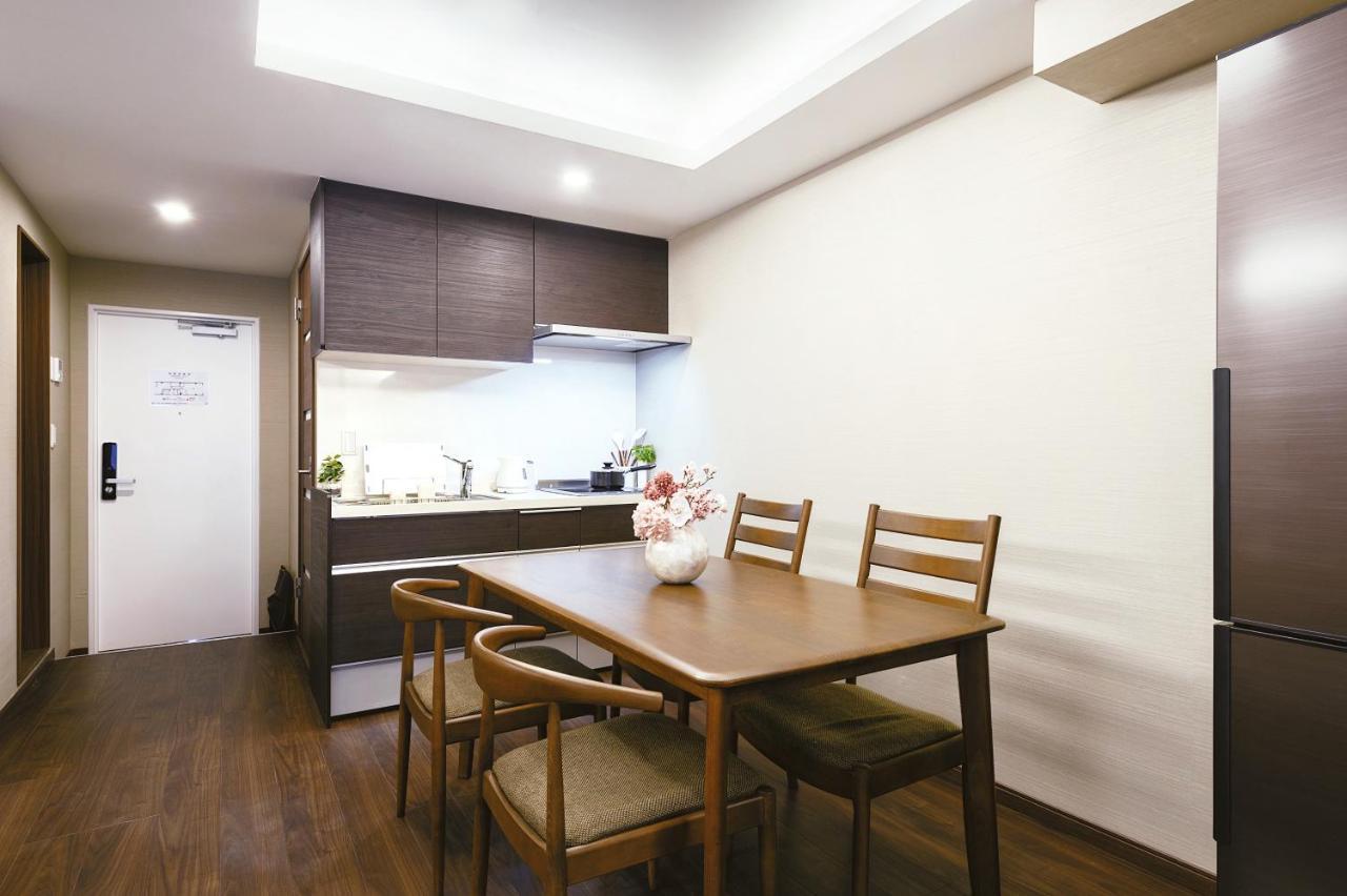 Cherry Blooming Tokyo- All Suite Boutique Hotel 东京伊樱里-中央区全套房艺术酒店 Dış mekan fotoğraf